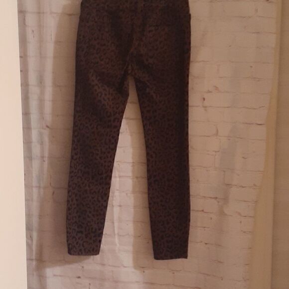 Free People Brown w/Leopard Print Slim Fit Straight Leg Jeans sz.24 MSRP $149 - Picture 6 of 9